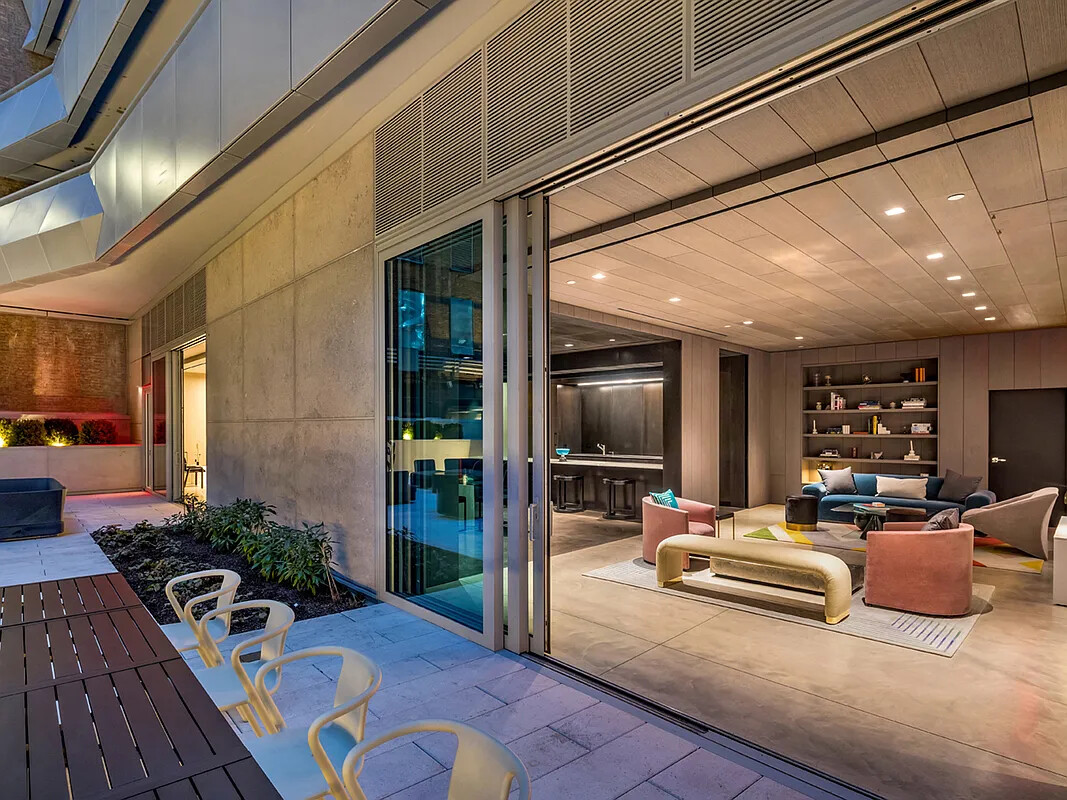 121 E 22ND Street S501