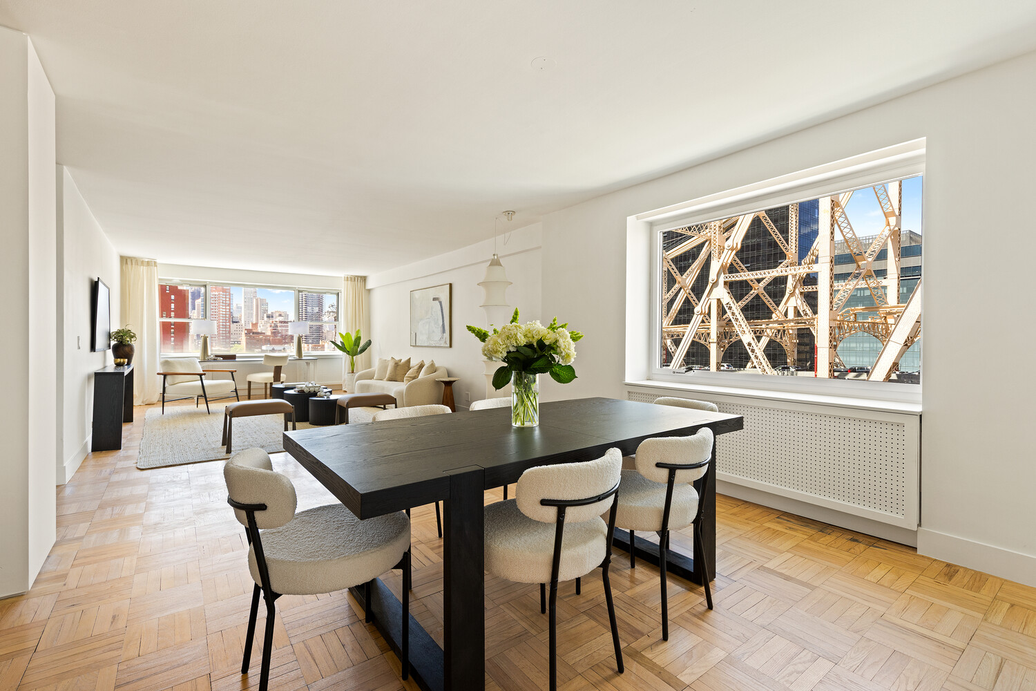 35 SUTTON Place 14D