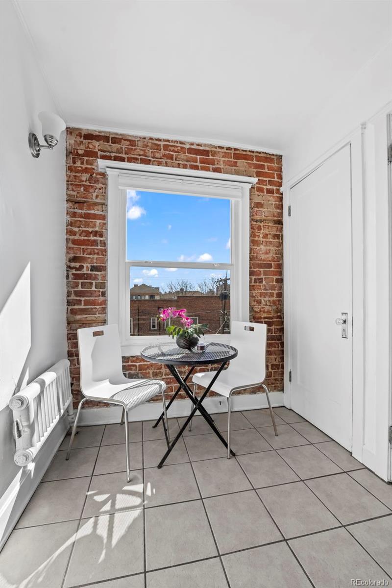 1416 N Downing Street Unit: 6