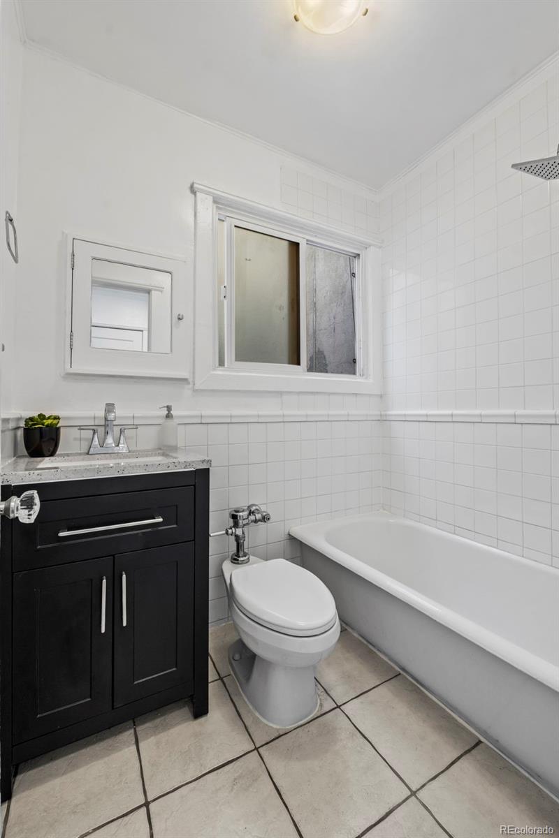 1416 N Downing Street Unit: 6