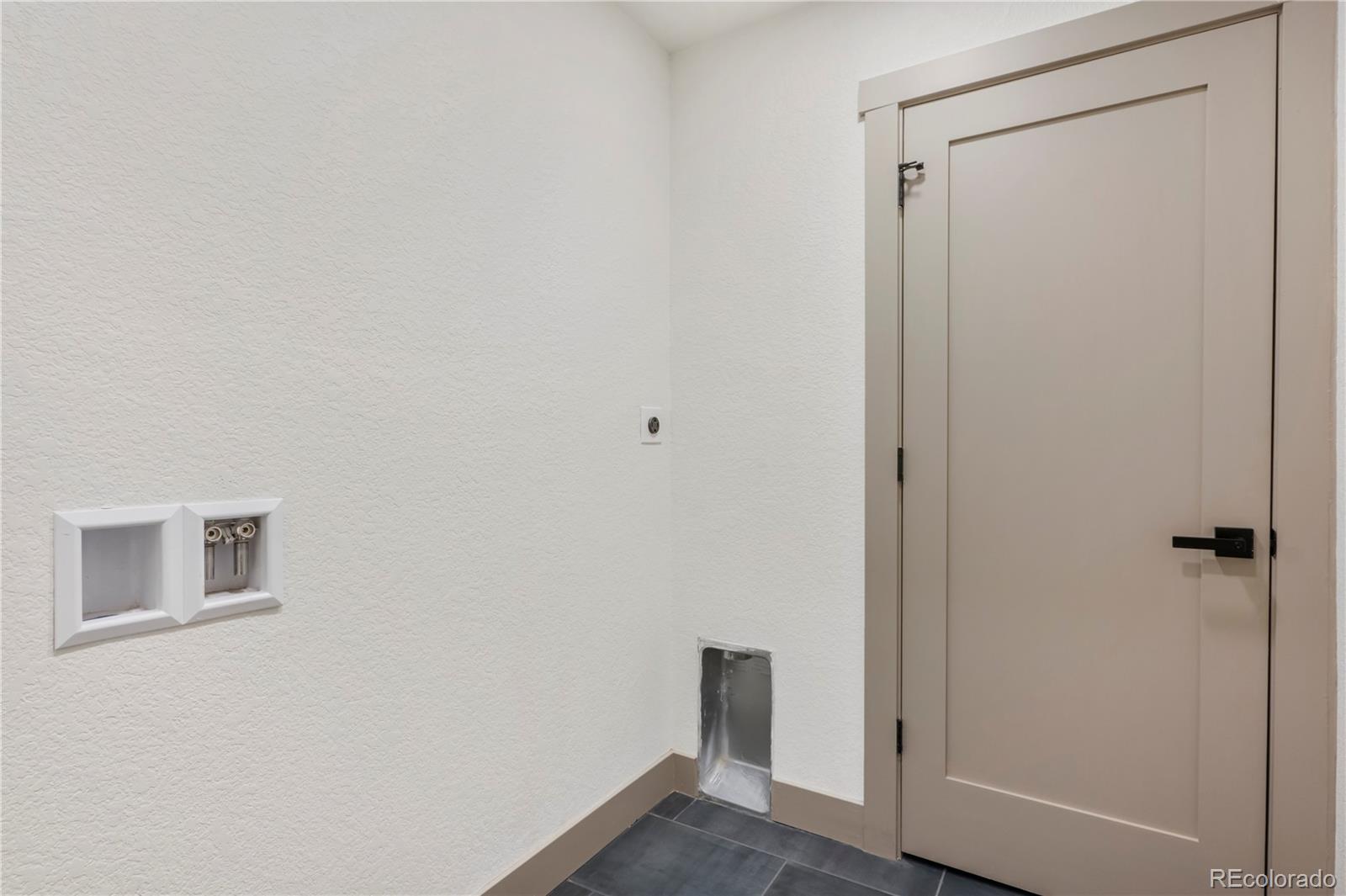 586 N Dory Lakes Drive