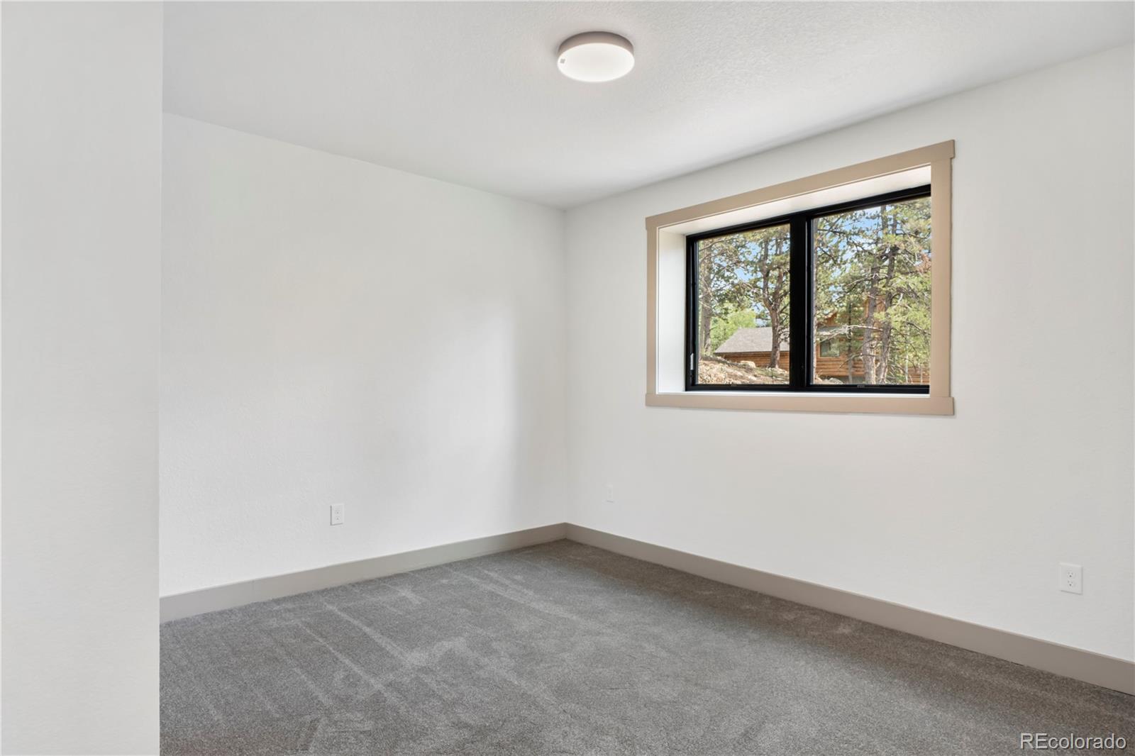 586 N Dory Lakes Drive