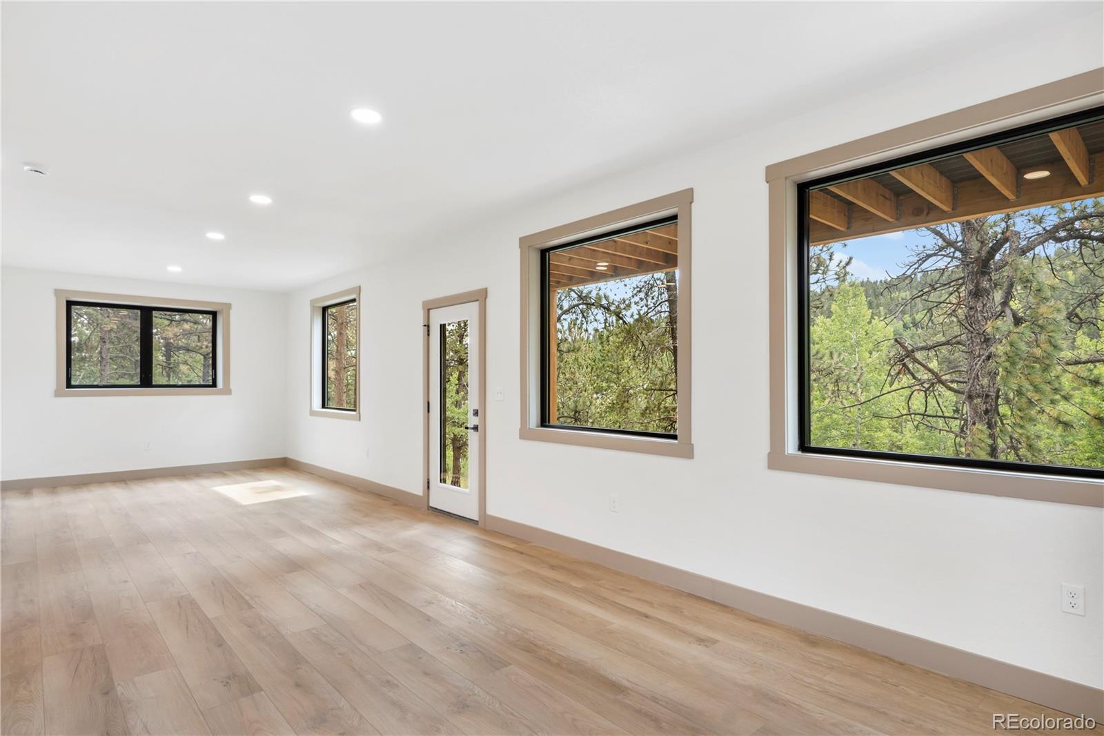 586 N Dory Lakes Drive