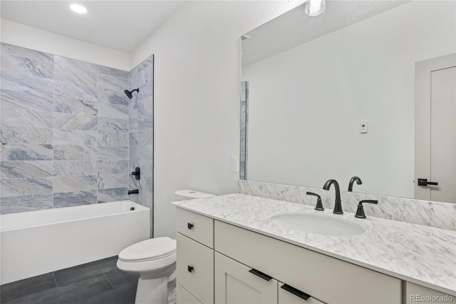 586 N Dory Lakes Drive