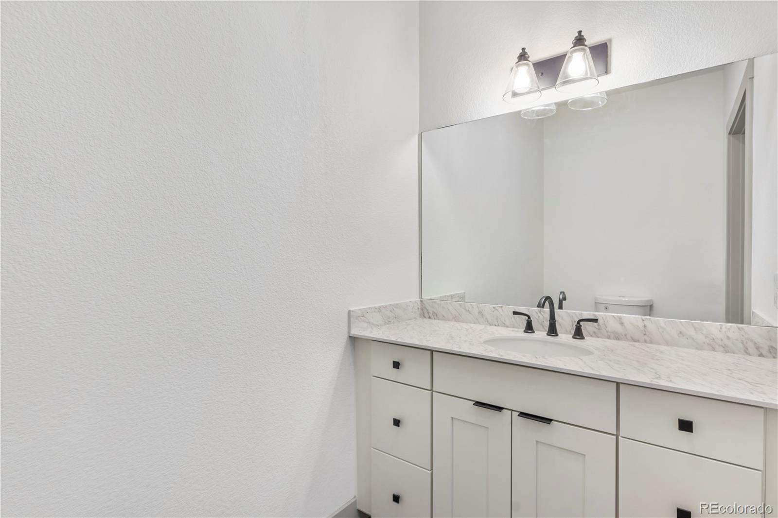 586 N Dory Lakes Drive