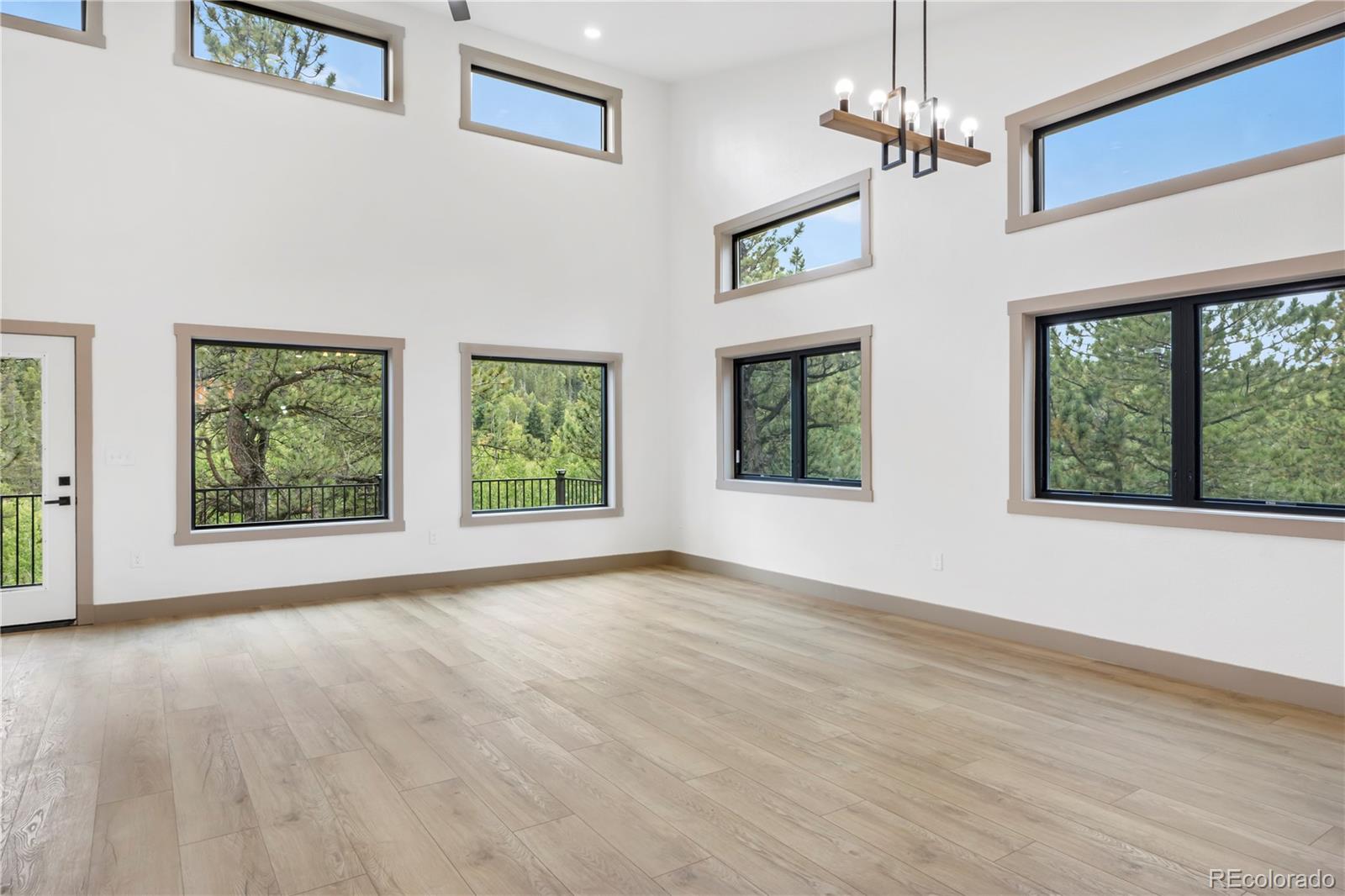 586 N Dory Lakes Drive