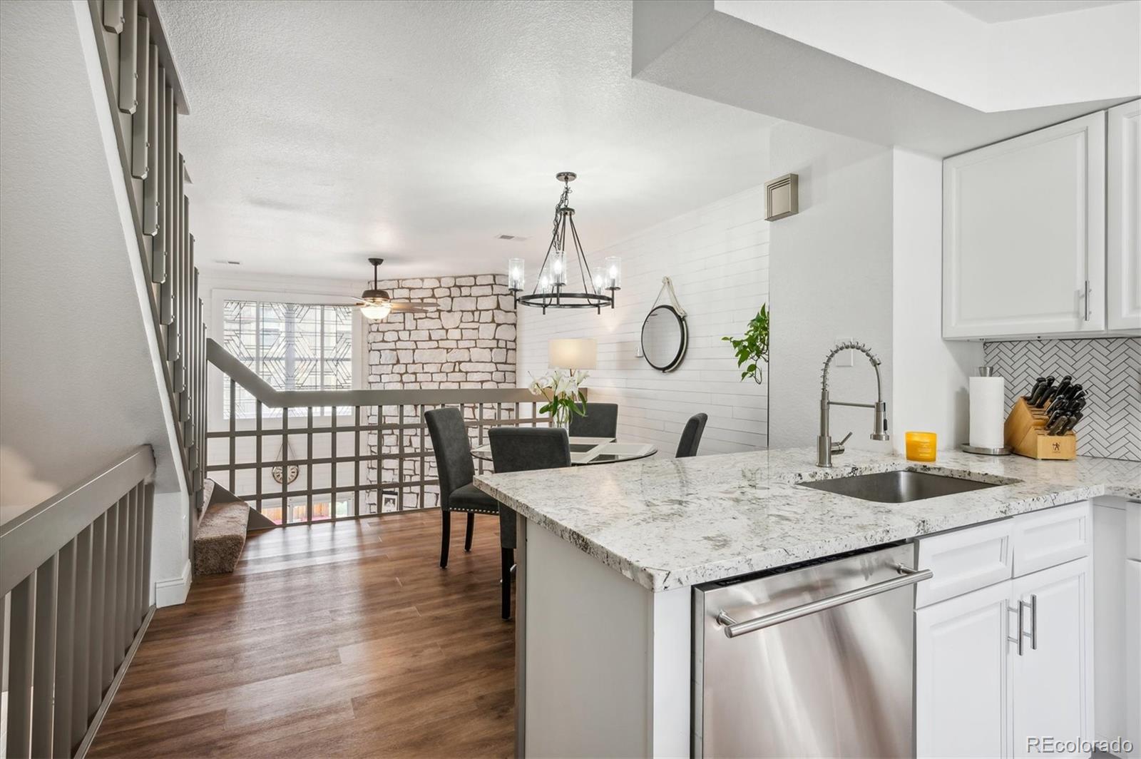 8081 S Columbine Court