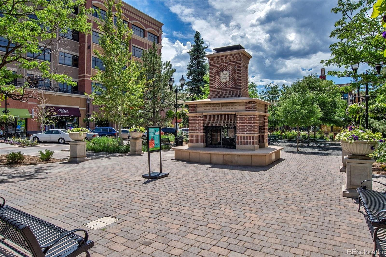 8081 S Columbine Court