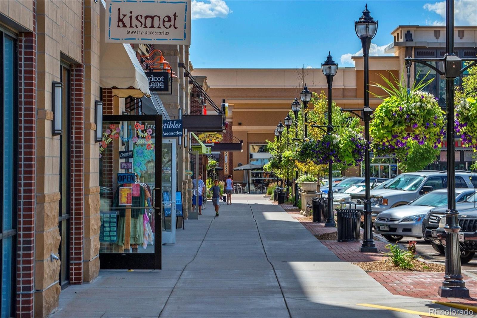 8081 S Columbine Court