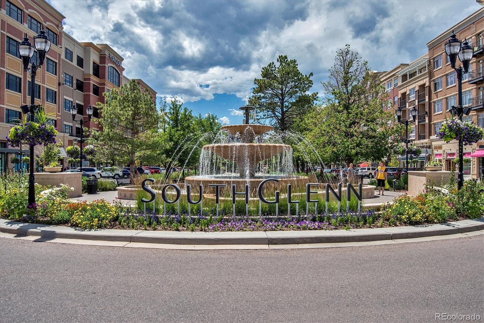 8081 S Columbine Court