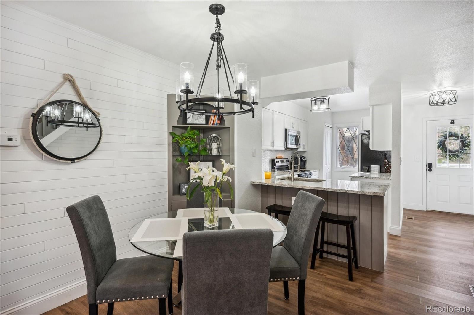 8081 S Columbine Court