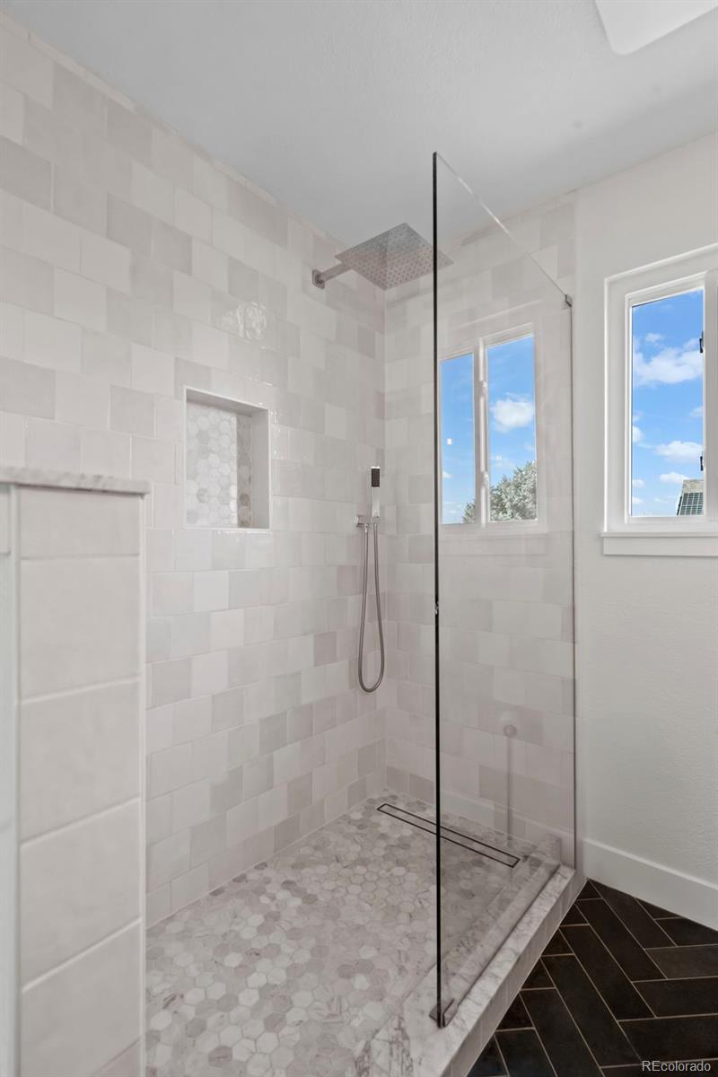 1201 Stonehaven Avenue