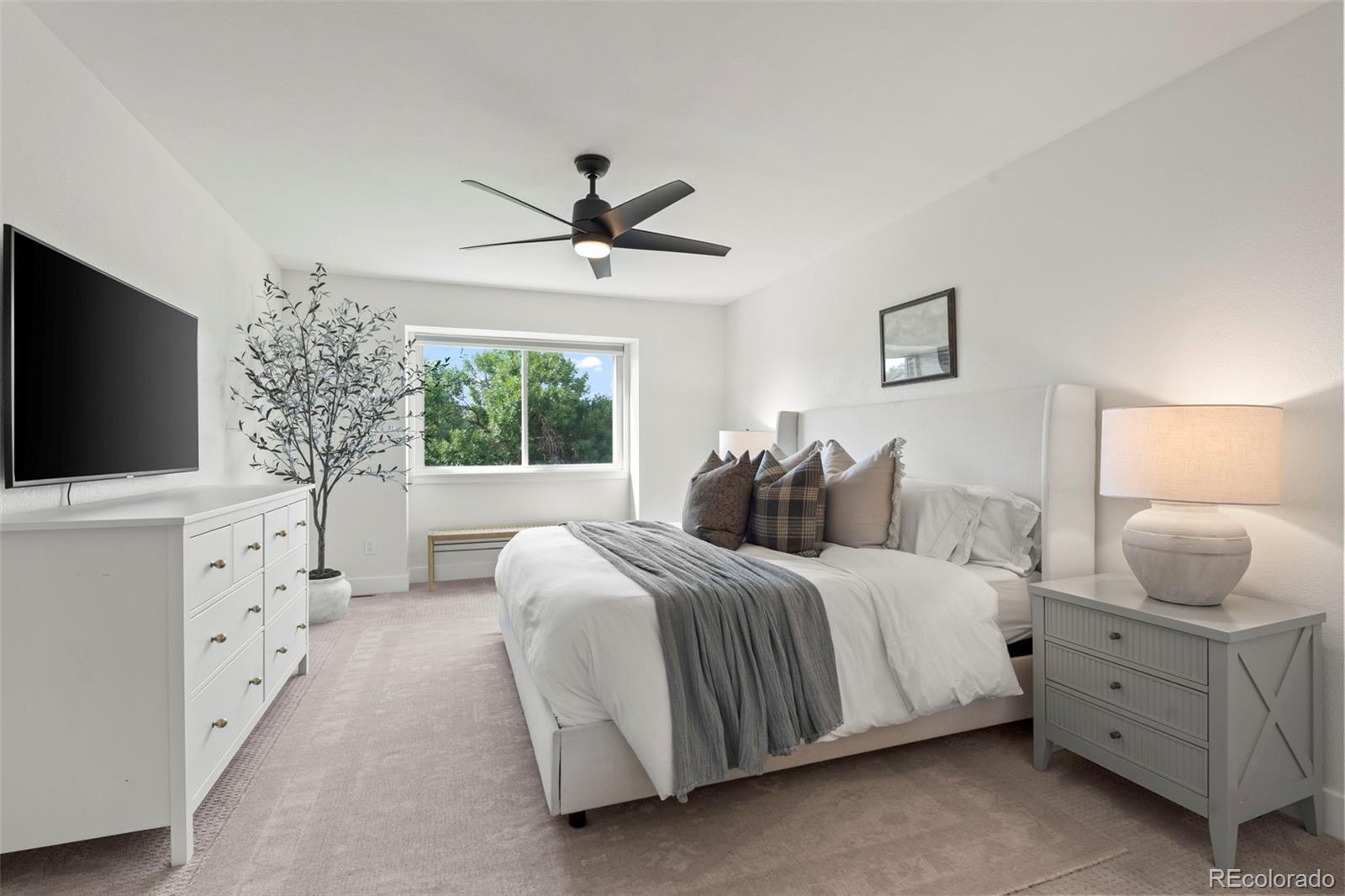 1201 Stonehaven Avenue