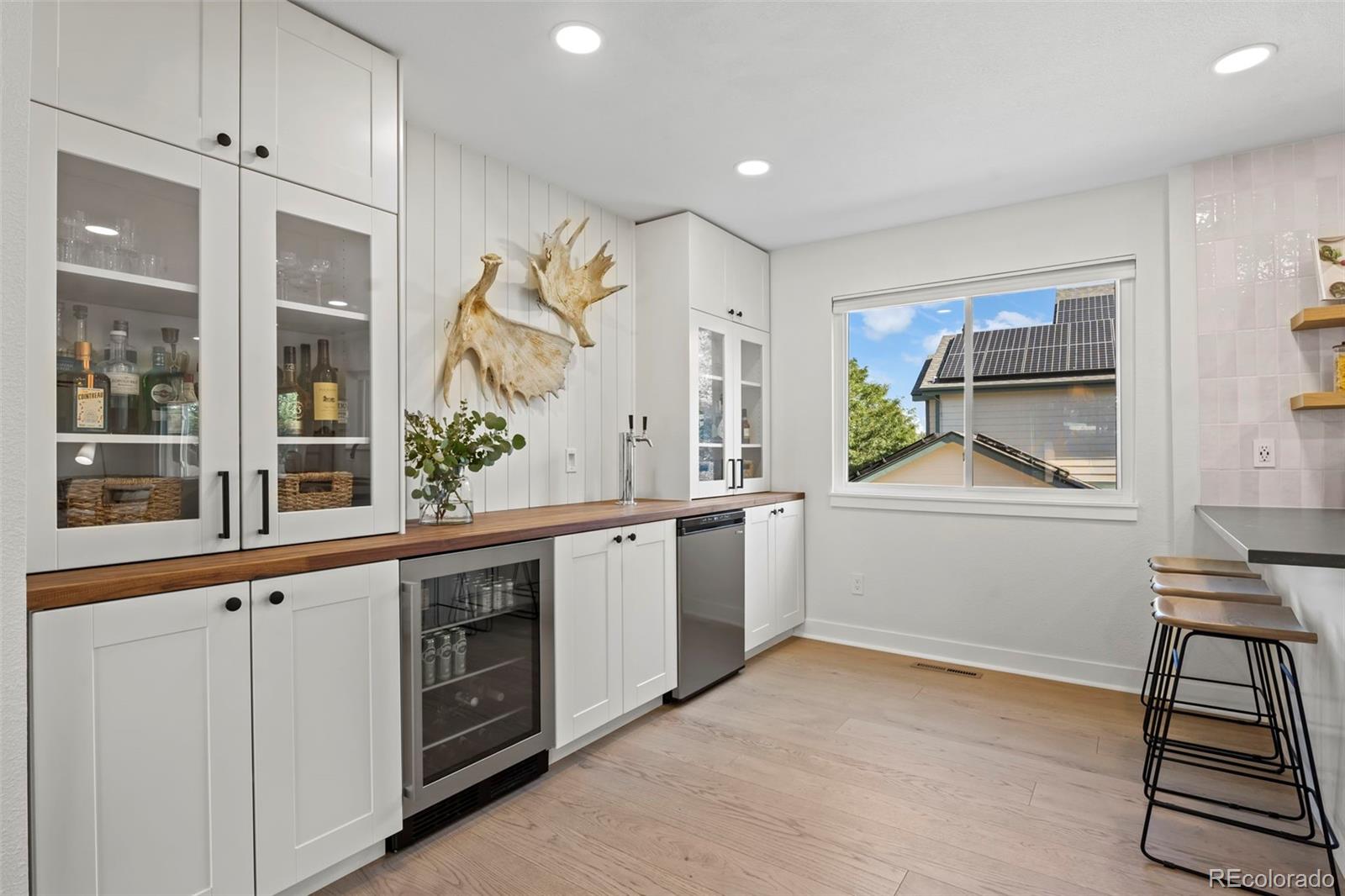 1201 Stonehaven Avenue