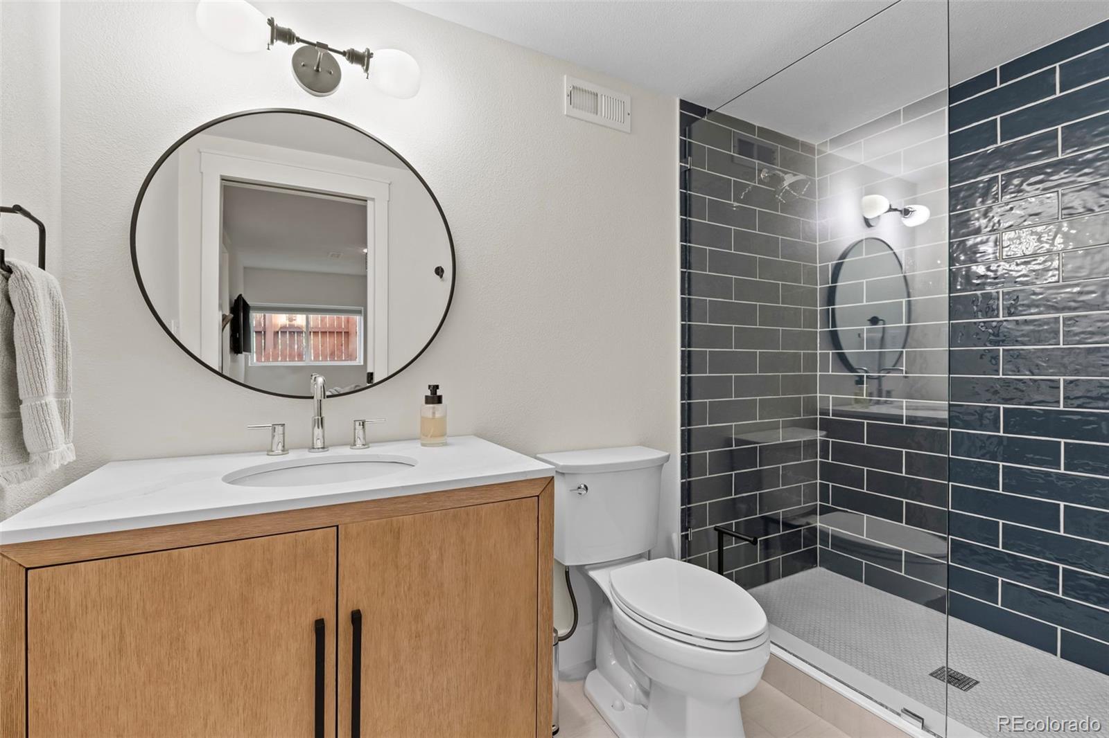 1201 Stonehaven Avenue