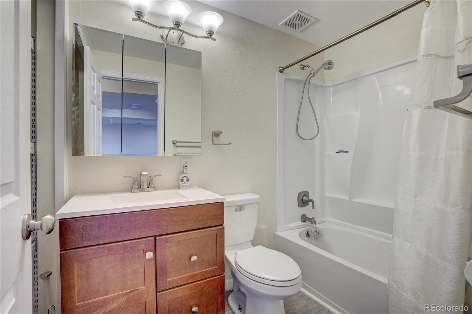 12242 N Ivanhoe Circle