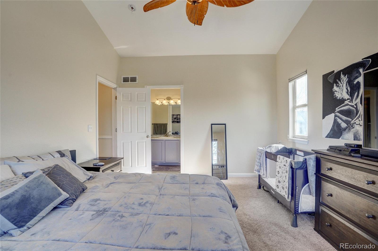 12242 N Ivanhoe Circle