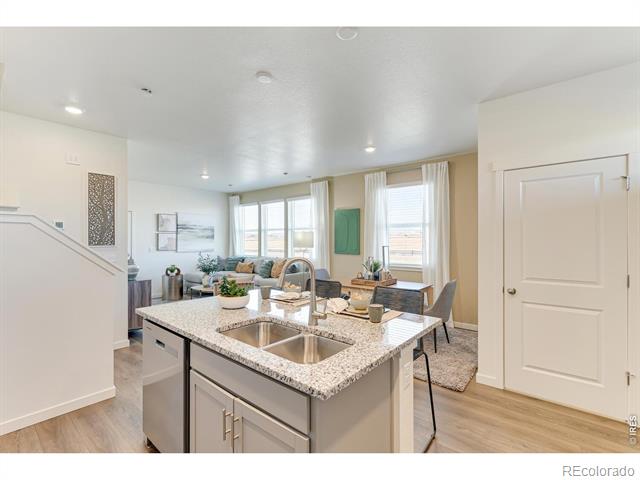 958 Hoptree Court