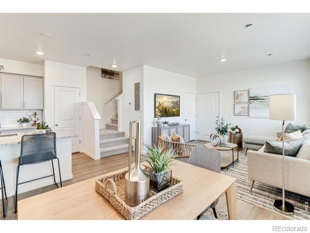 958 Hoptree Court