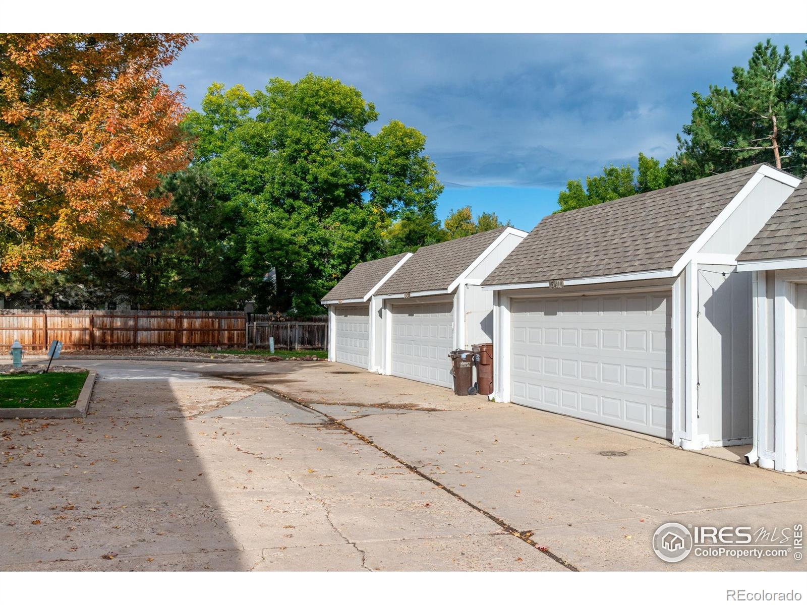 5411 White Place