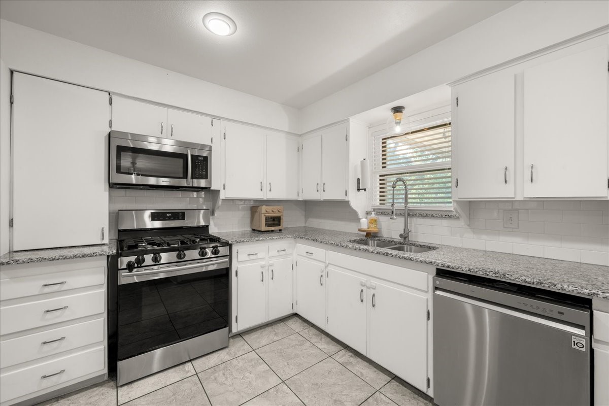 6216 Brentwood Drive