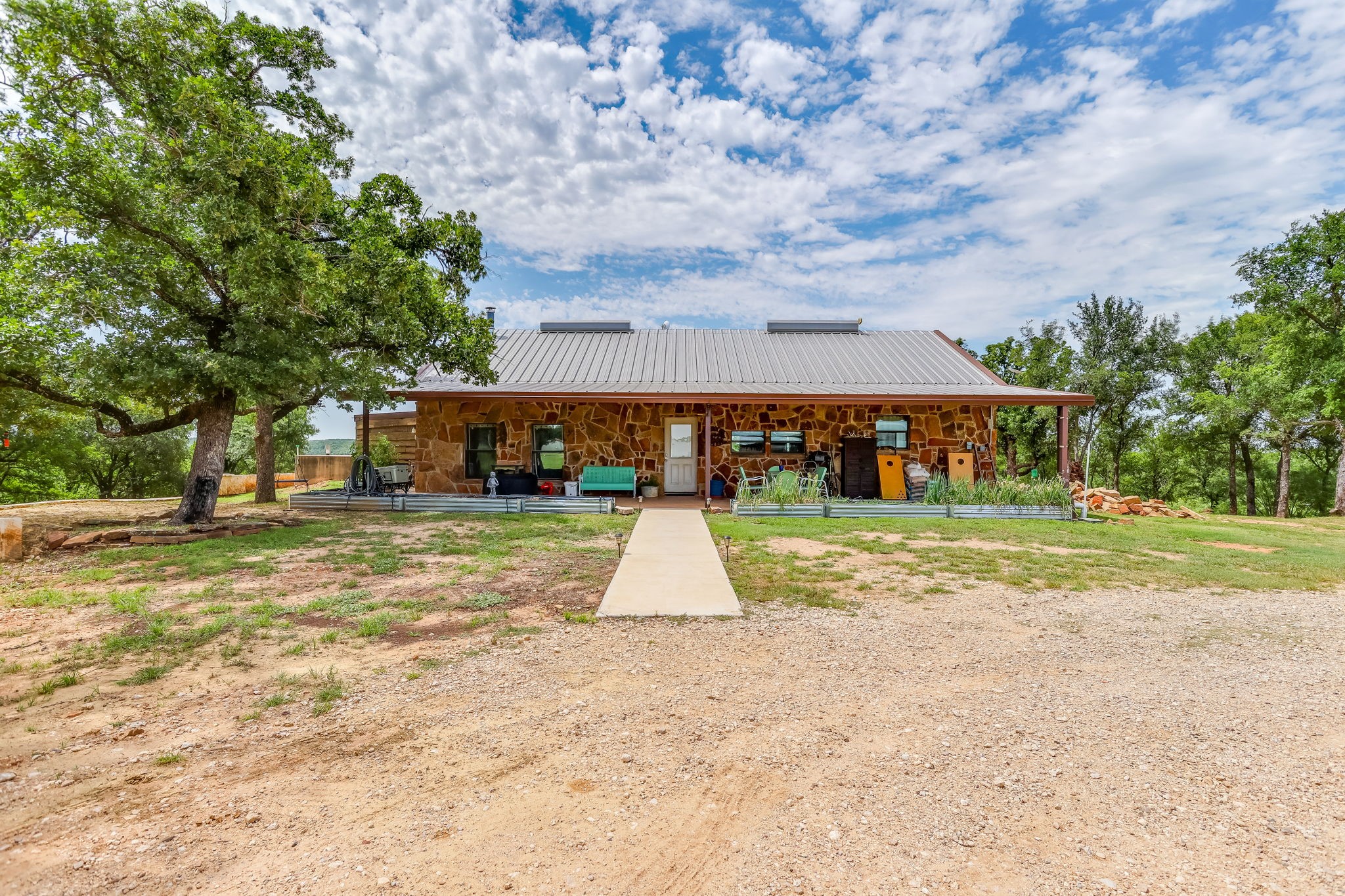 Saddle Ridge Ranch