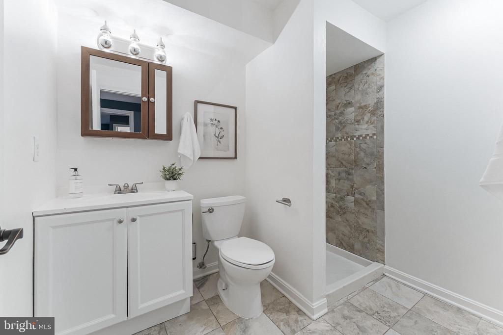3460 SUMMIT COURT NE Unit: 3460