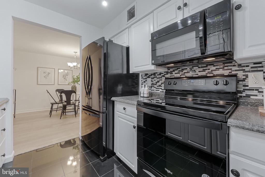 3460 SUMMIT COURT NE Unit: 3460