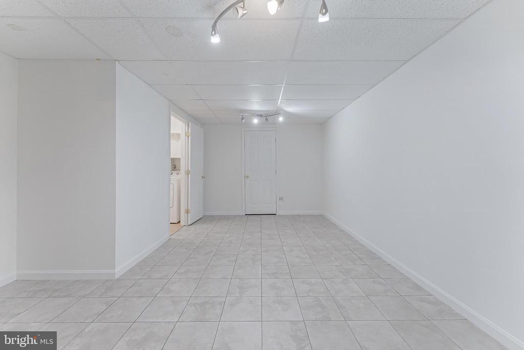 3460 SUMMIT COURT NE Unit: 3460