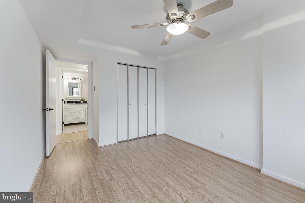3460 SUMMIT COURT NE Unit: 3460