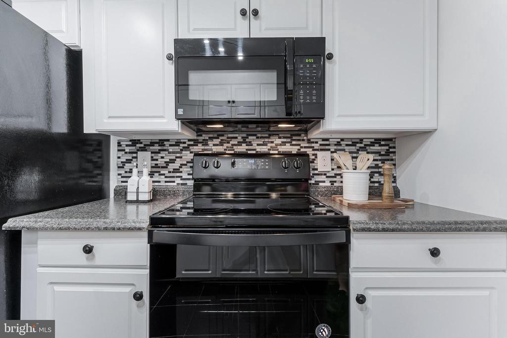 3460 SUMMIT COURT NE Unit: 3460