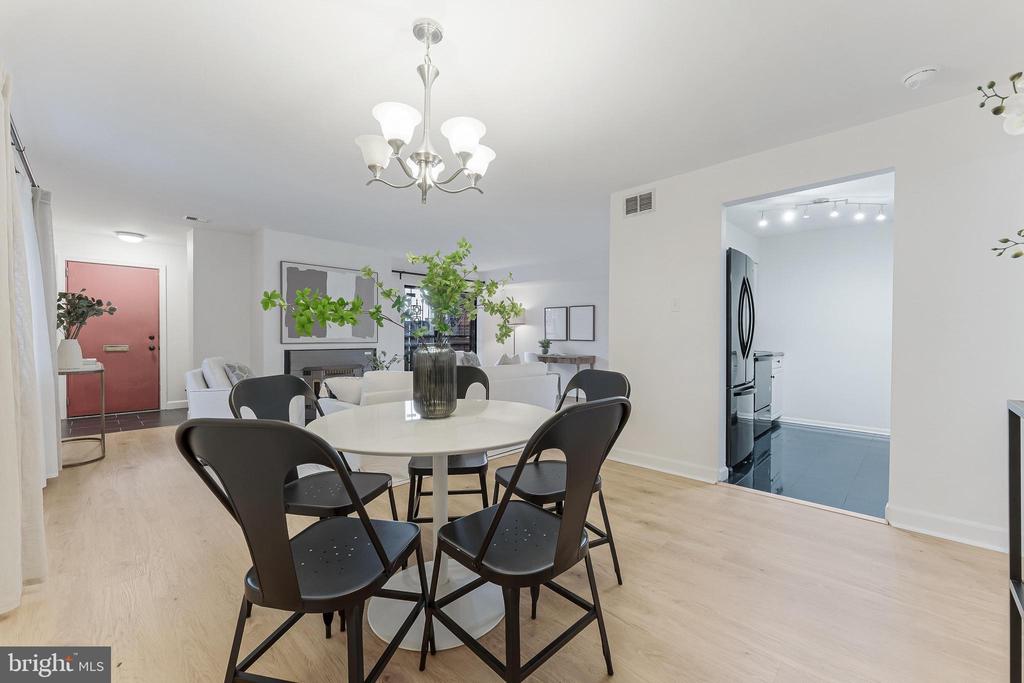 3460 SUMMIT COURT NE Unit: 3460