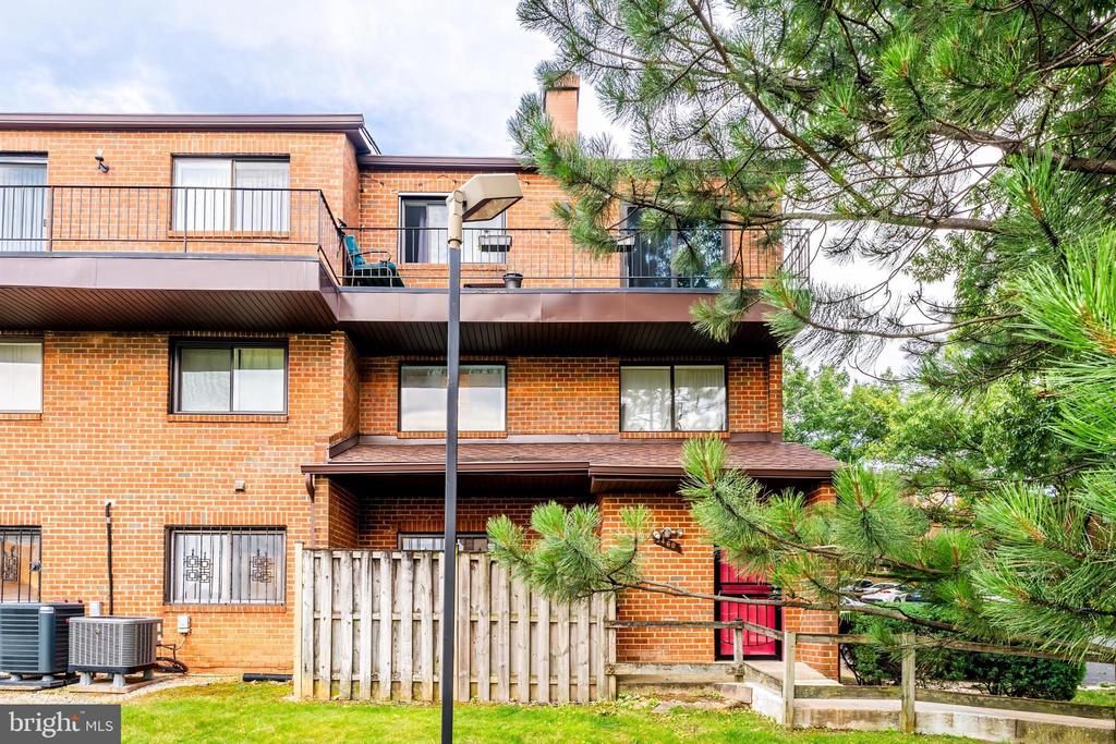 3460 SUMMIT COURT NE Unit: 3460