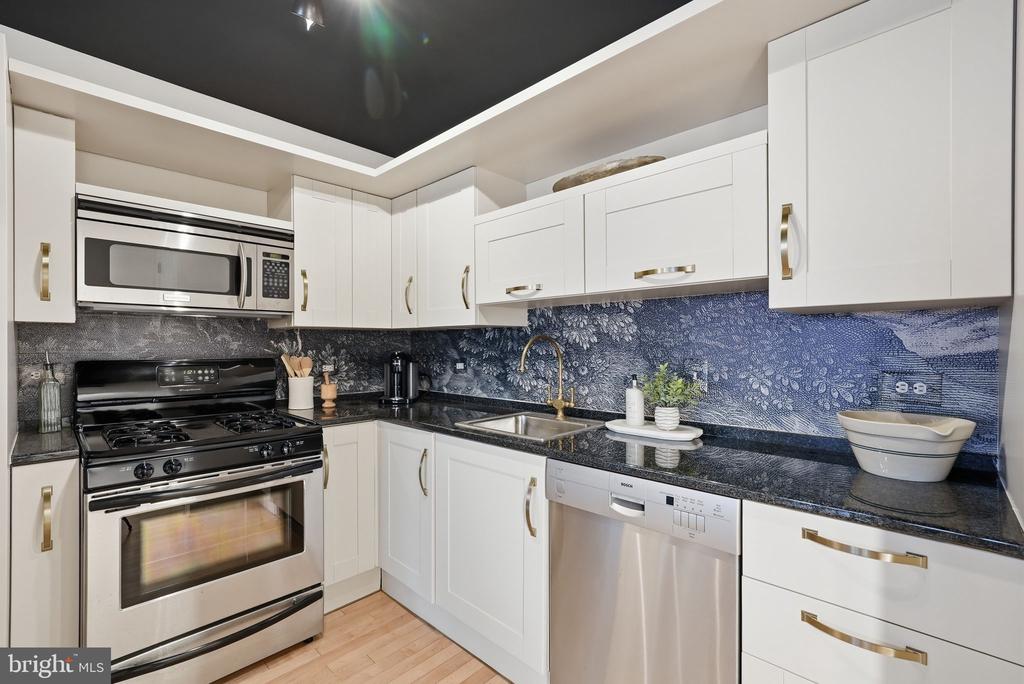 1401 CHURCH STREET NW Unit: 120