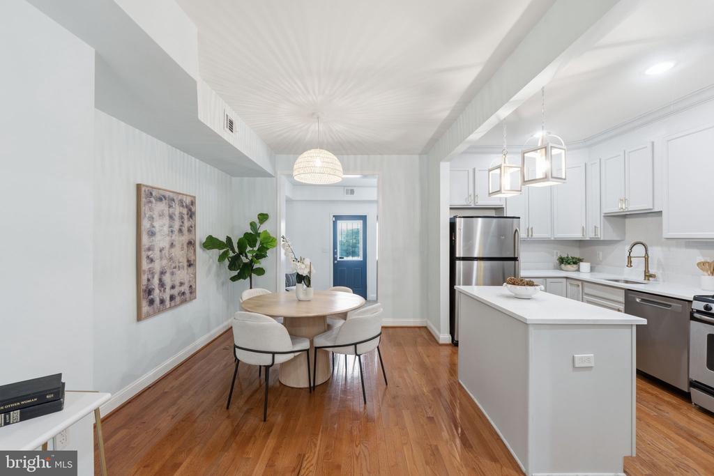2429 3RD STREET NE