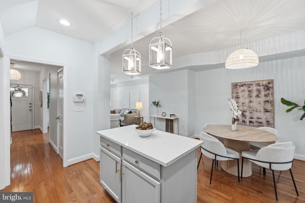2429 3RD STREET NE