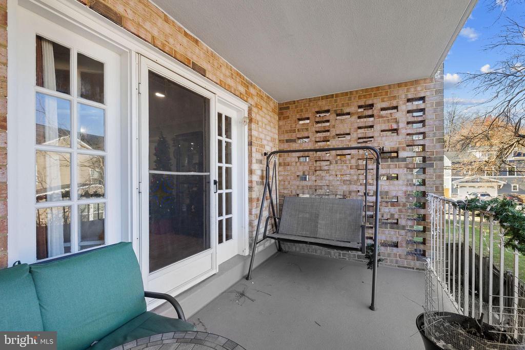 1138 S WASHINGTON STREET Unit: 103