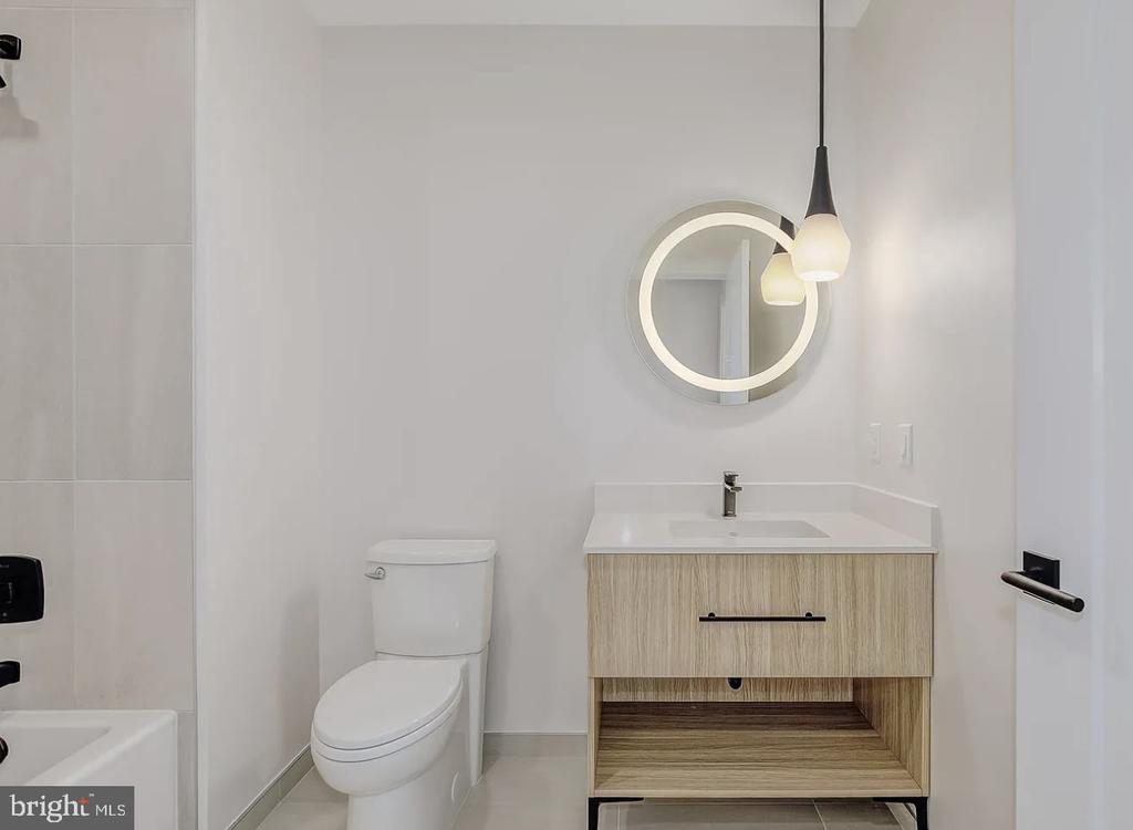 255 W FALLS STATION BOULEVARD Unit: 701