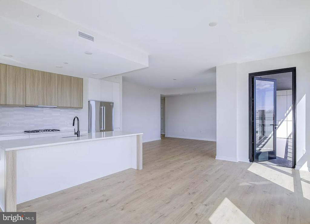 255 W FALLS STATION BOULEVARD Unit: 701