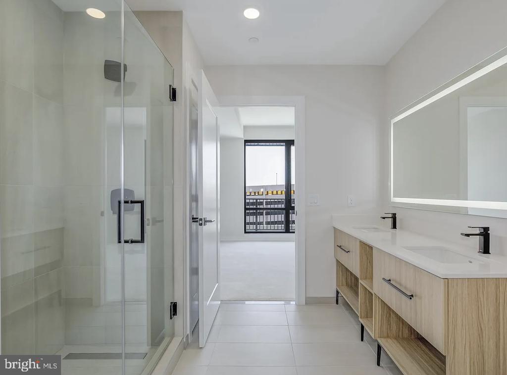 255 W FALLS STATION BOULEVARD Unit: 701