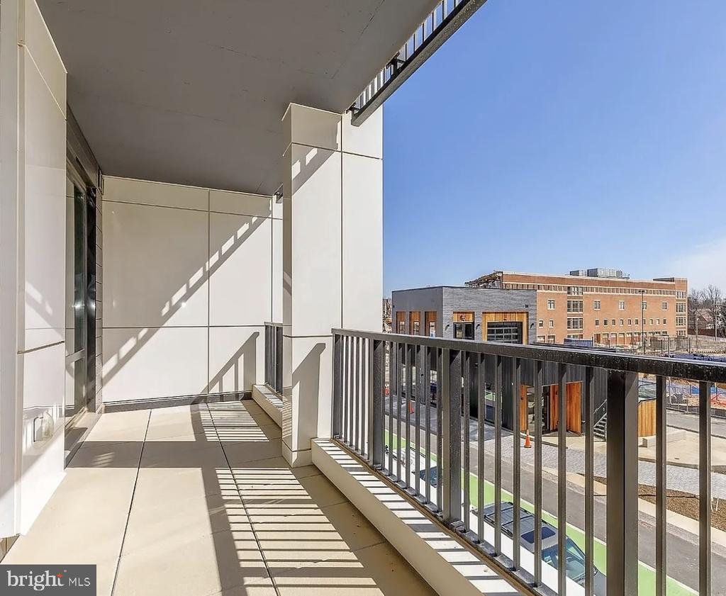 255 W FALLS STATION BOULEVARD Unit: 701
