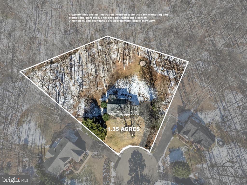 5706 GREENVIEW LANE