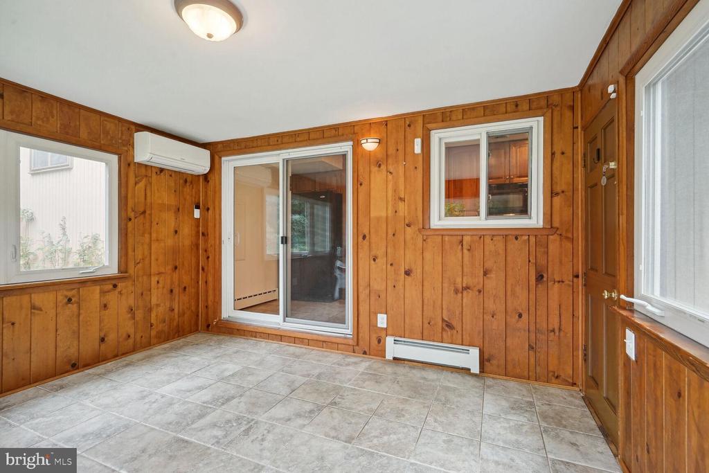 6819 VALLEY BROOK DRIVE