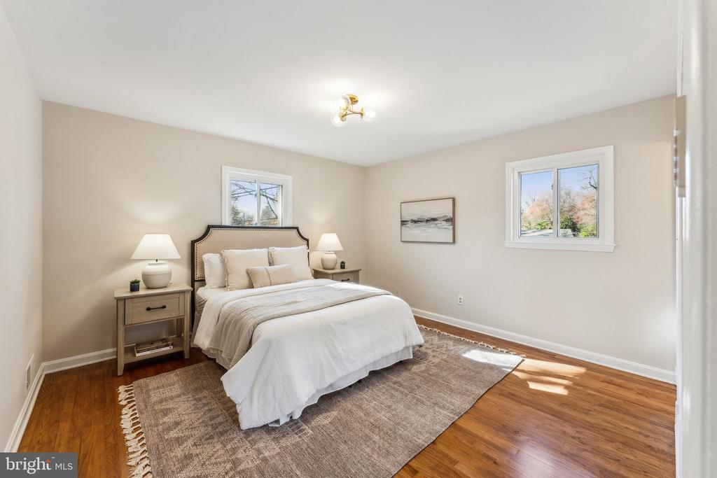 3258 FARAGUT COURT