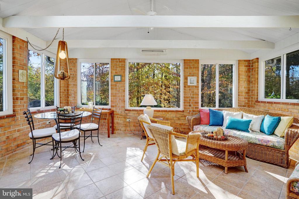 4214 SLEEPY HOLLOW ROAD