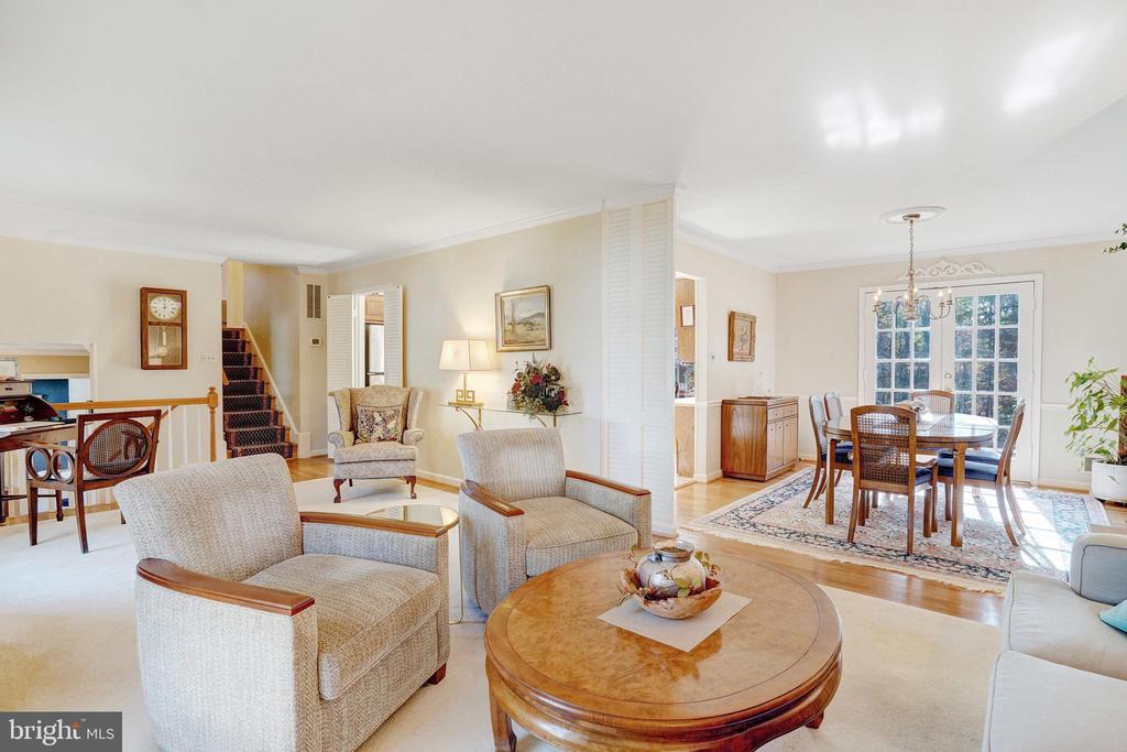 4214 SLEEPY HOLLOW ROAD