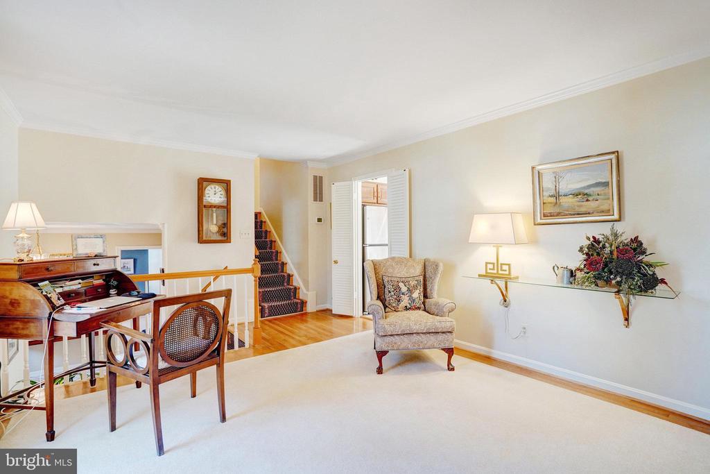 4214 SLEEPY HOLLOW ROAD