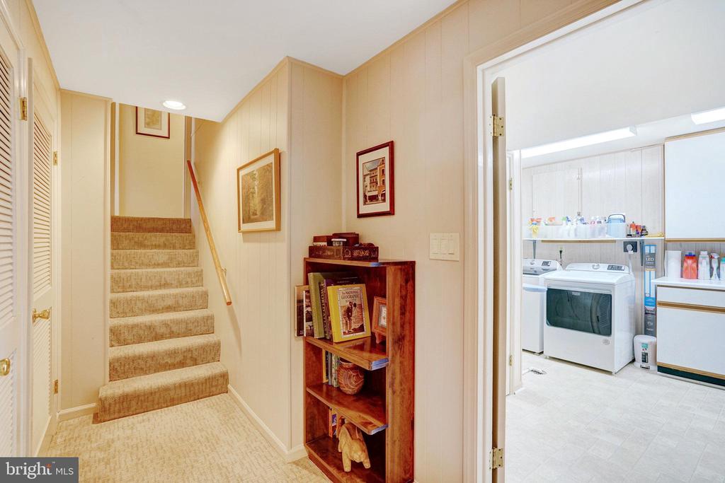 4214 SLEEPY HOLLOW ROAD