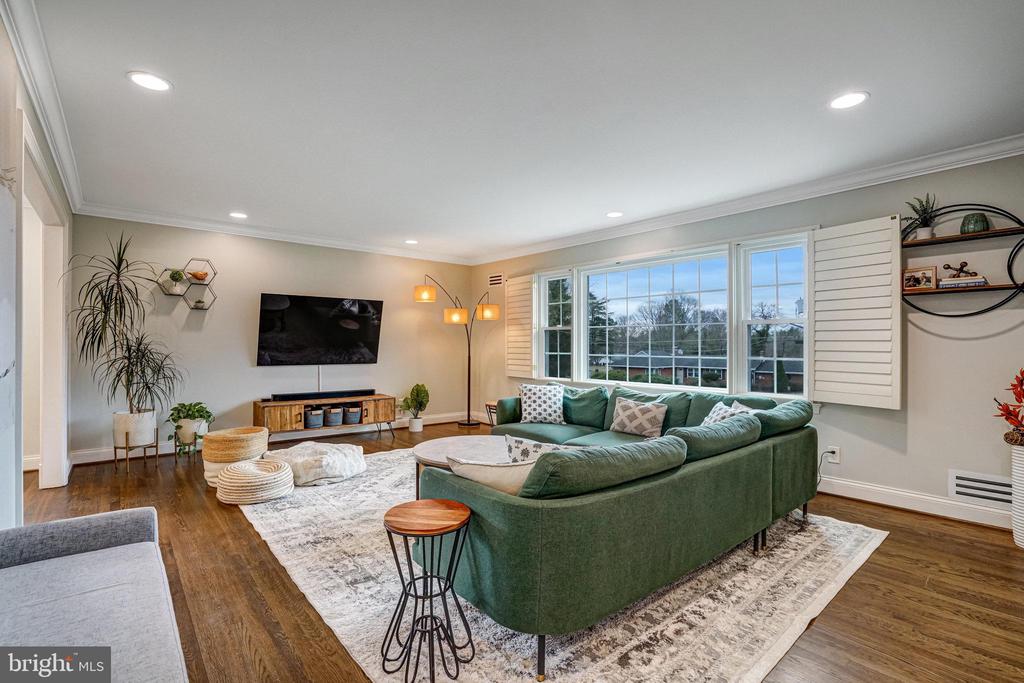 6442 OVERLOOK DRIVE