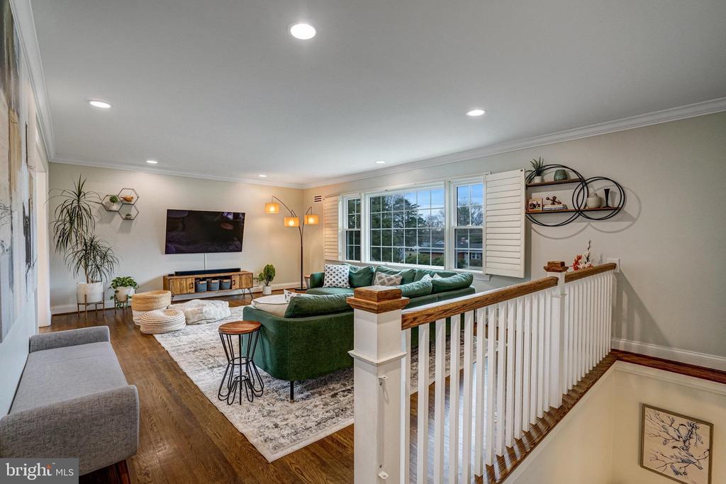 6442 OVERLOOK DRIVE